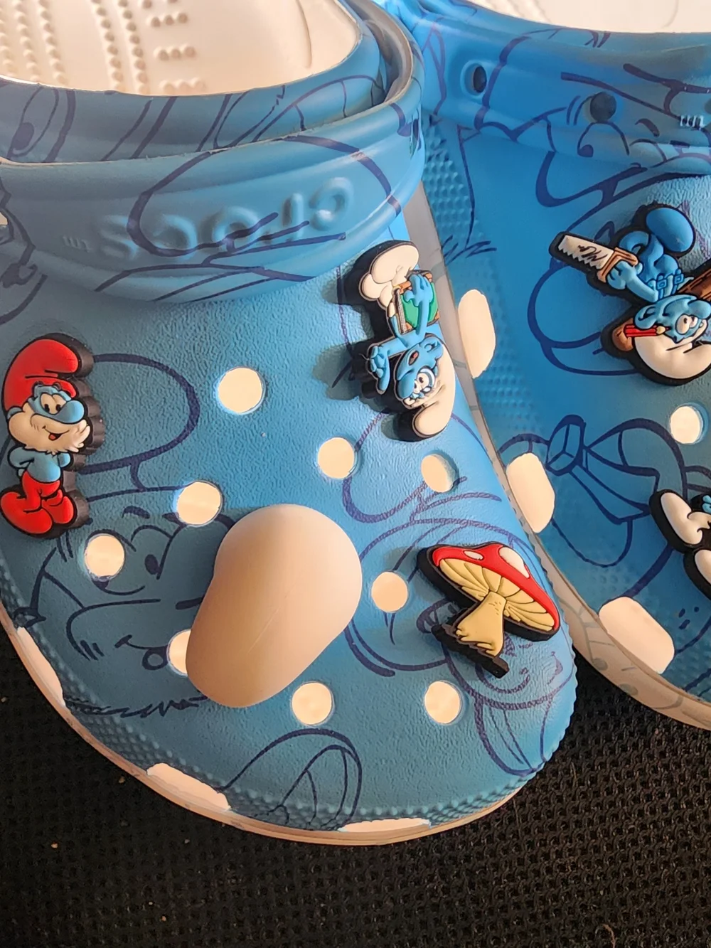 Nwt Smurf Crocs Adult - Picture 3 of 3